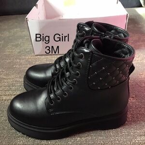 Worn once, Girl Memory Foam Black Combat Boots Size 3 Med.